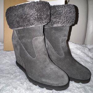 UGG Gray/Taupe Suede Women's Winter Wedge Boots - Kyra
